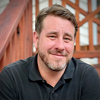 Headshot of Seamus Landry